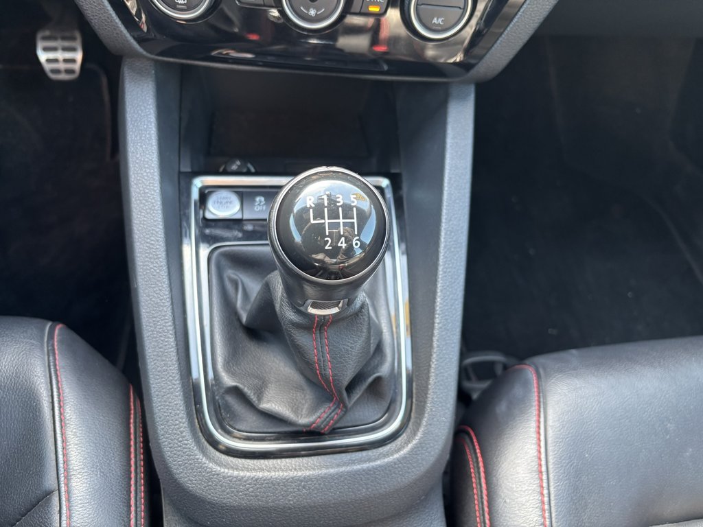 Volkswagen GLI 4dr 2.0 TSI Man GLI Autobahn 2017 à Saint-Georges, Québec - 18 - w1024h768px
