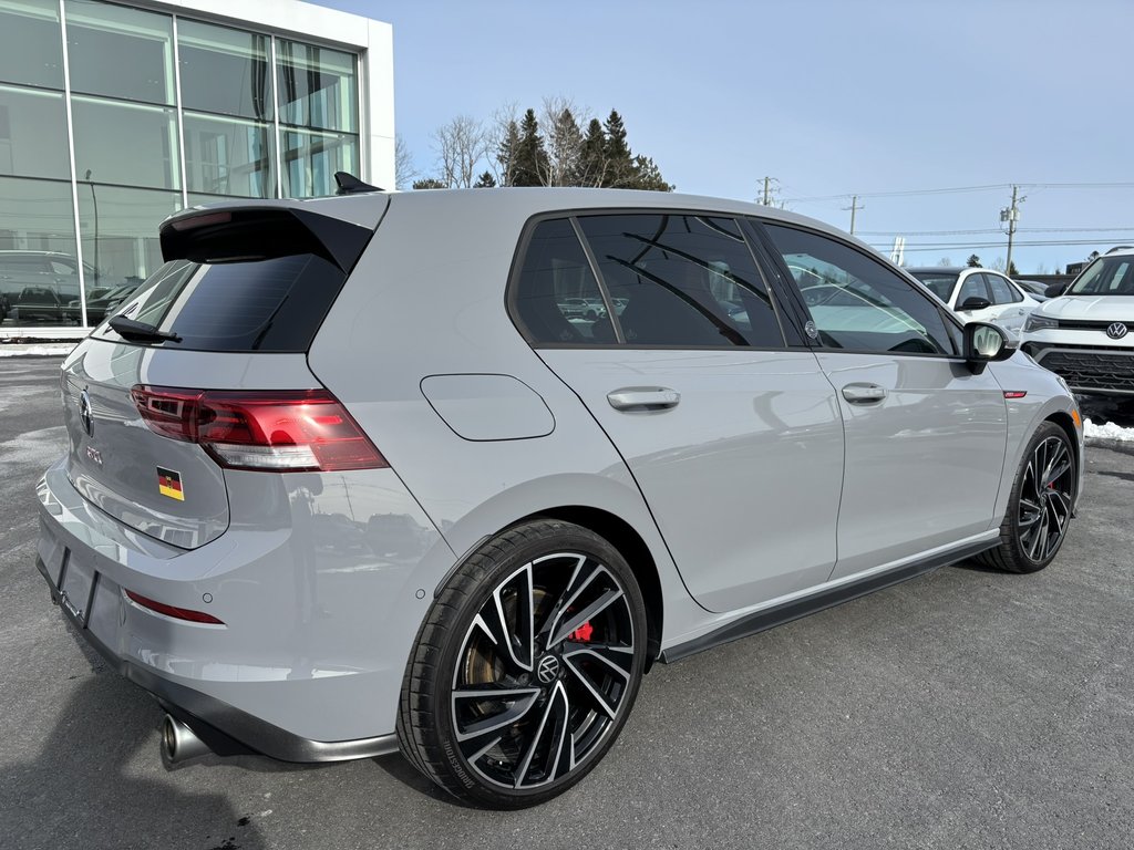 2023 Volkswagen Golf GTI Performance Auto in Saint-Georges, Quebec - 8 - w1024h768px