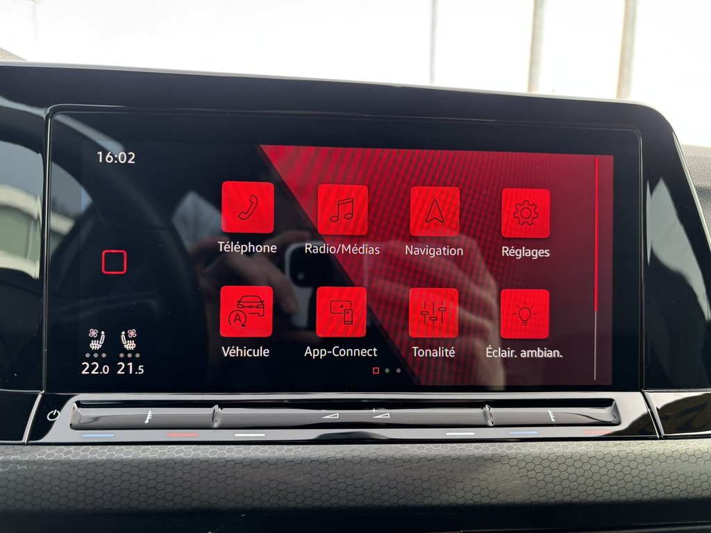 2023 Volkswagen Golf GTI Performance Auto in Saint-Georges, Quebec - 18 - w1024h768px