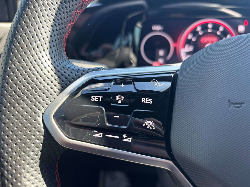 2024 Volkswagen Golf GTI Autobahn in Saint-Georges, Quebec - 12 - w1024h768px
