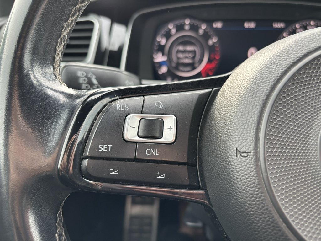 Volkswagen Golf R 5-door Manual 2018 à Saint-Georges, Québec - 12 - w1024h768px