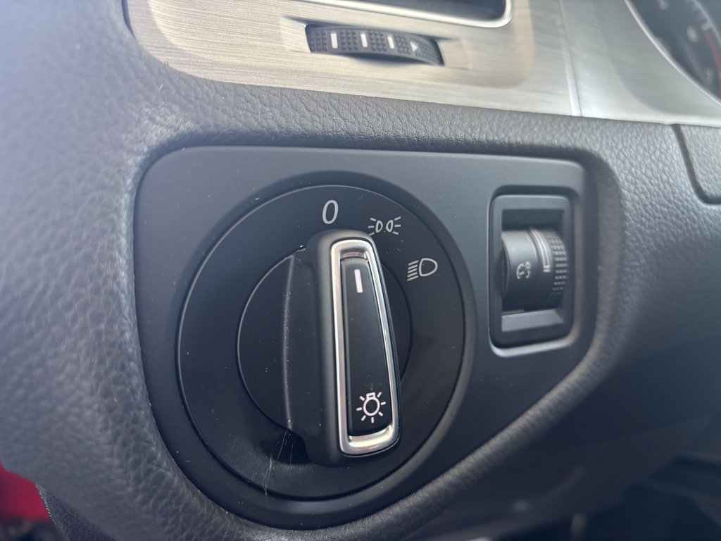 2016 Volkswagen Golf 5dr HB Auto 1.8 TSI Trendline in Saint-Georges, Quebec - 19 - w1024h768px