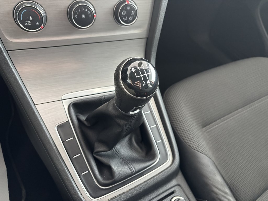 2017 Volkswagen Golf 5dr HB Man 1.8 TSI Trendline in Saint-Georges, Quebec - 15 - w1024h768px