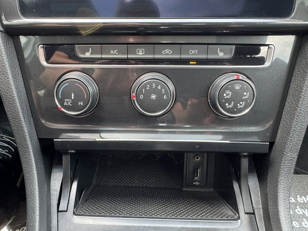 Volkswagen Golf Comfortline 5-door Auto 2018 à Saint-Georges, Québec - 13 - w1024h768px