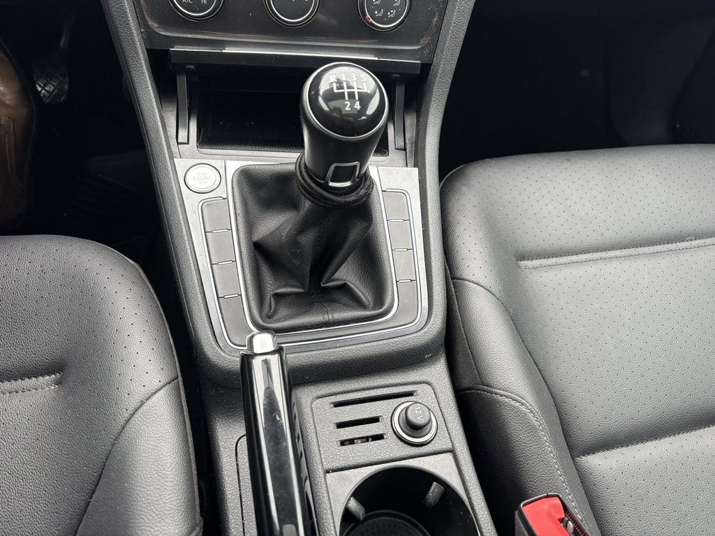 Volkswagen Golf Comfortline 5-door Manual 2018 à Saint-Georges, Québec - 12 - w1024h768px