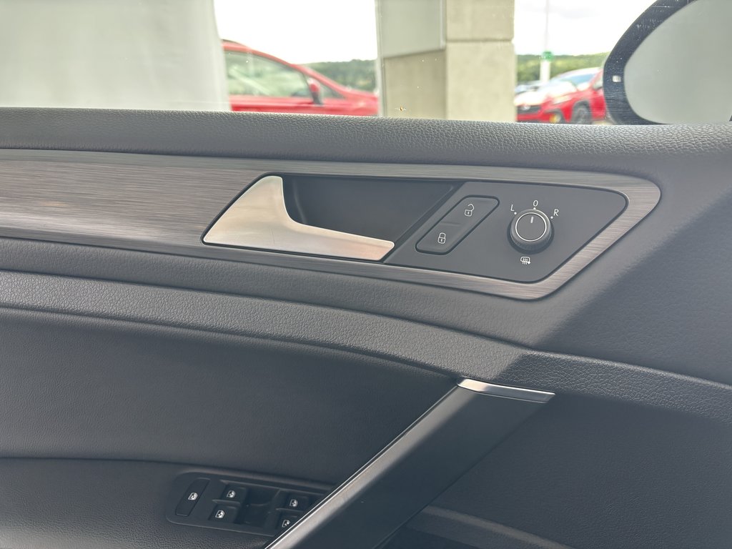 2019 Volkswagen Golf Highline 5dr Auto in Saint-Georges, Quebec - 20 - w1024h768px