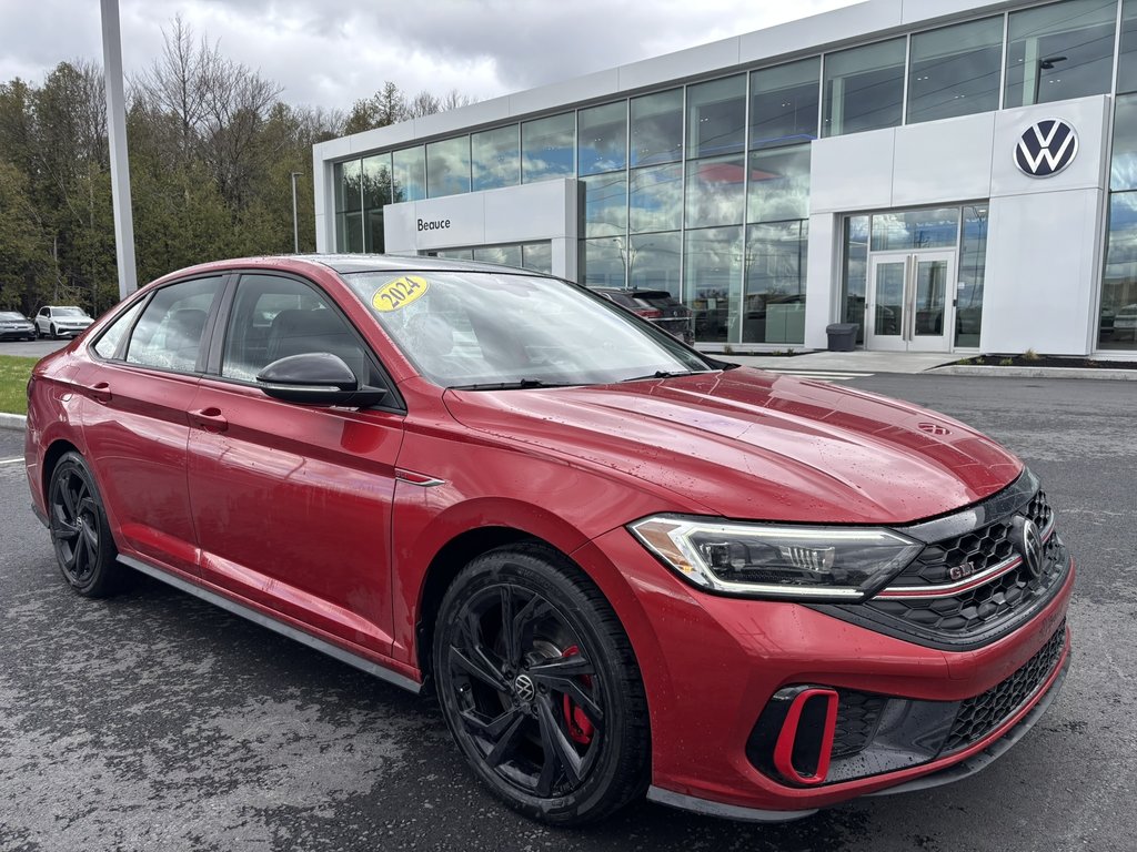 Volkswagen Jetta GLI DSG 2024 à Saint-Georges, Québec - 1 - w1024h768px