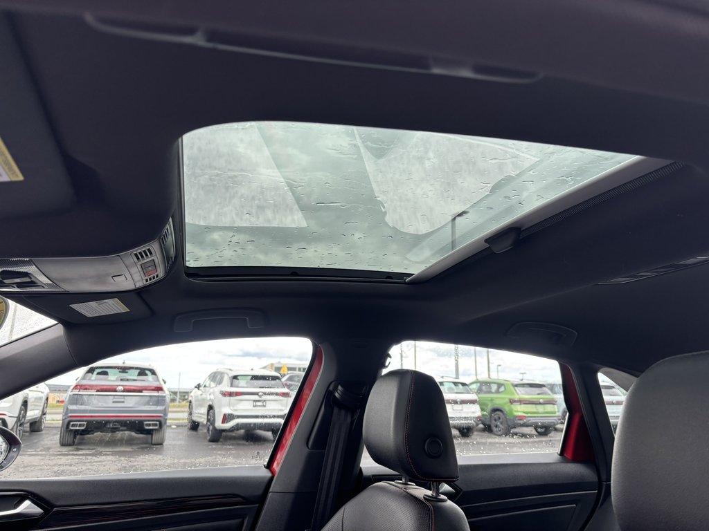 Volkswagen Jetta GLI DSG 2024 à Saint-Georges, Québec - 11 - w1024h768px