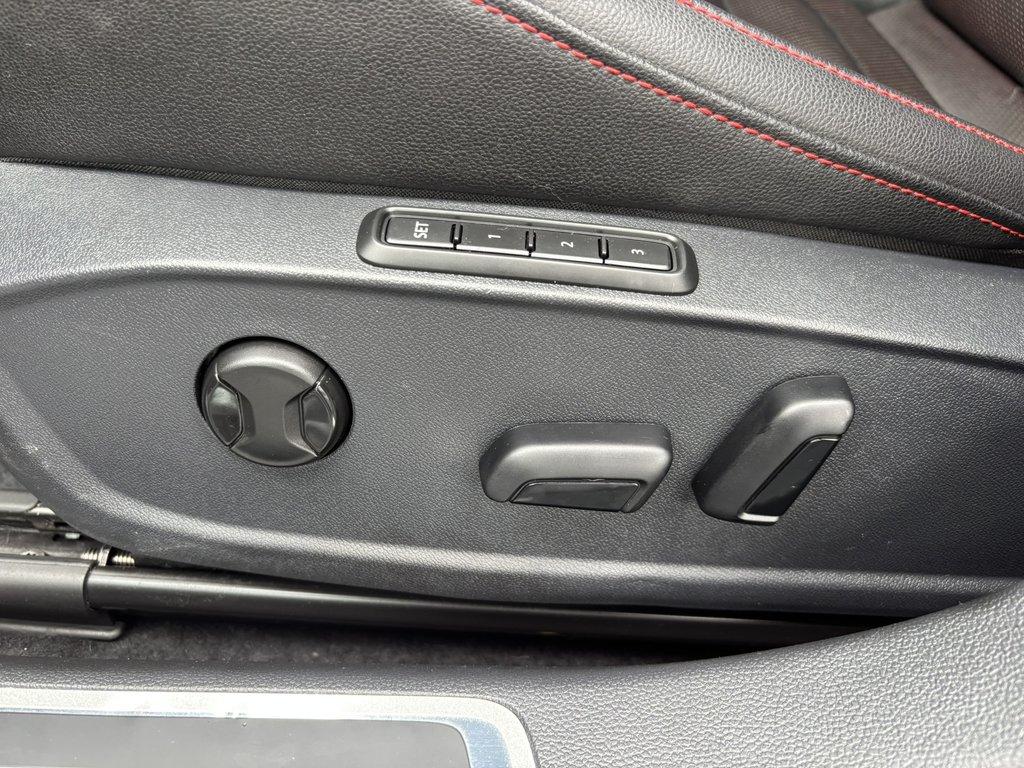 Volkswagen Jetta GLI DSG 2024 à Saint-Georges, Québec - 12 - w1024h768px