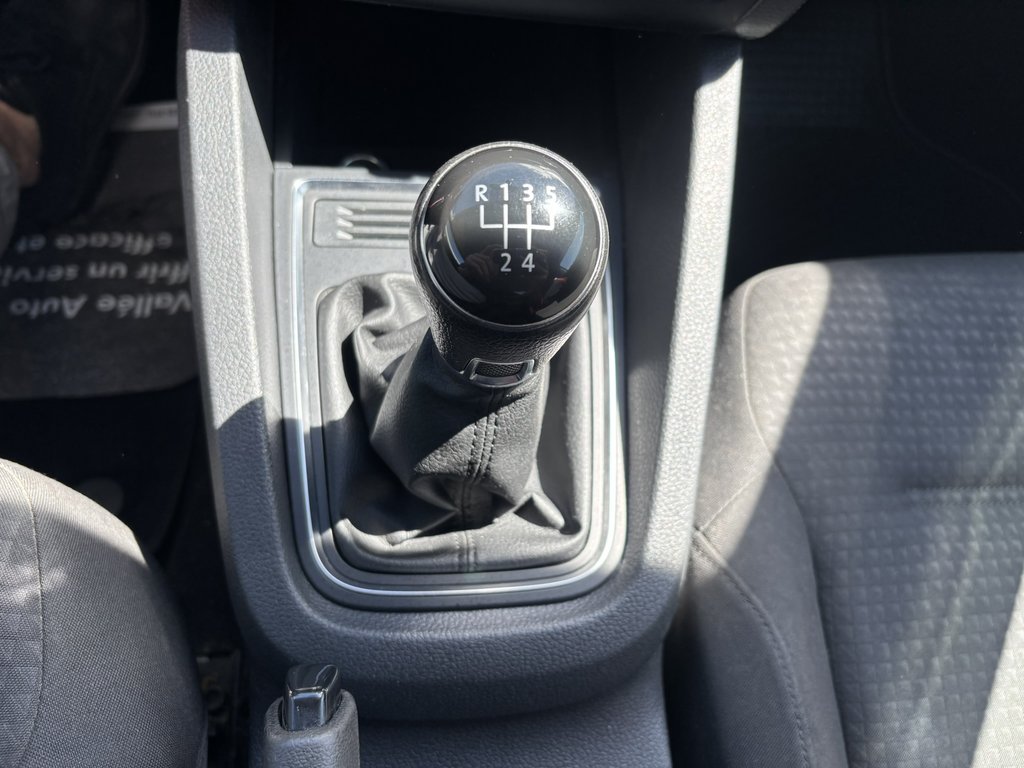 2015 Volkswagen Jetta Sedan 4dr 2.0L Man Trendline+ in Saint-Georges, Quebec - 13 - w1024h768px