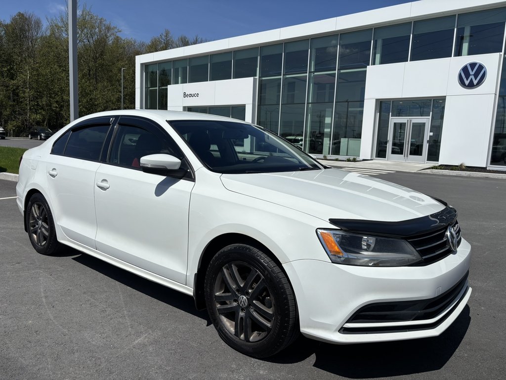 2015 Volkswagen Jetta Sedan 4dr 2.0L Man Trendline+ in Saint-Georges, Quebec - 1 - w1024h768px