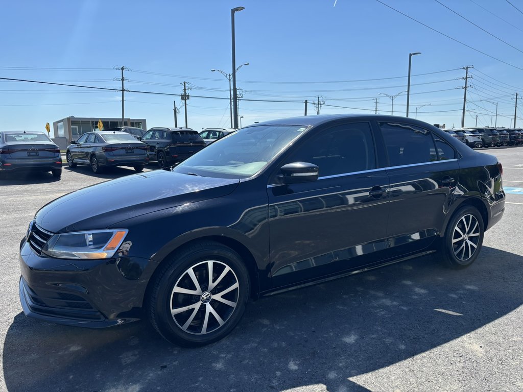 2016 Volkswagen Jetta Sedan 4dr Auto 1.8T Sport PZEV in Saint-Georges, Quebec - 3 - w1024h768px