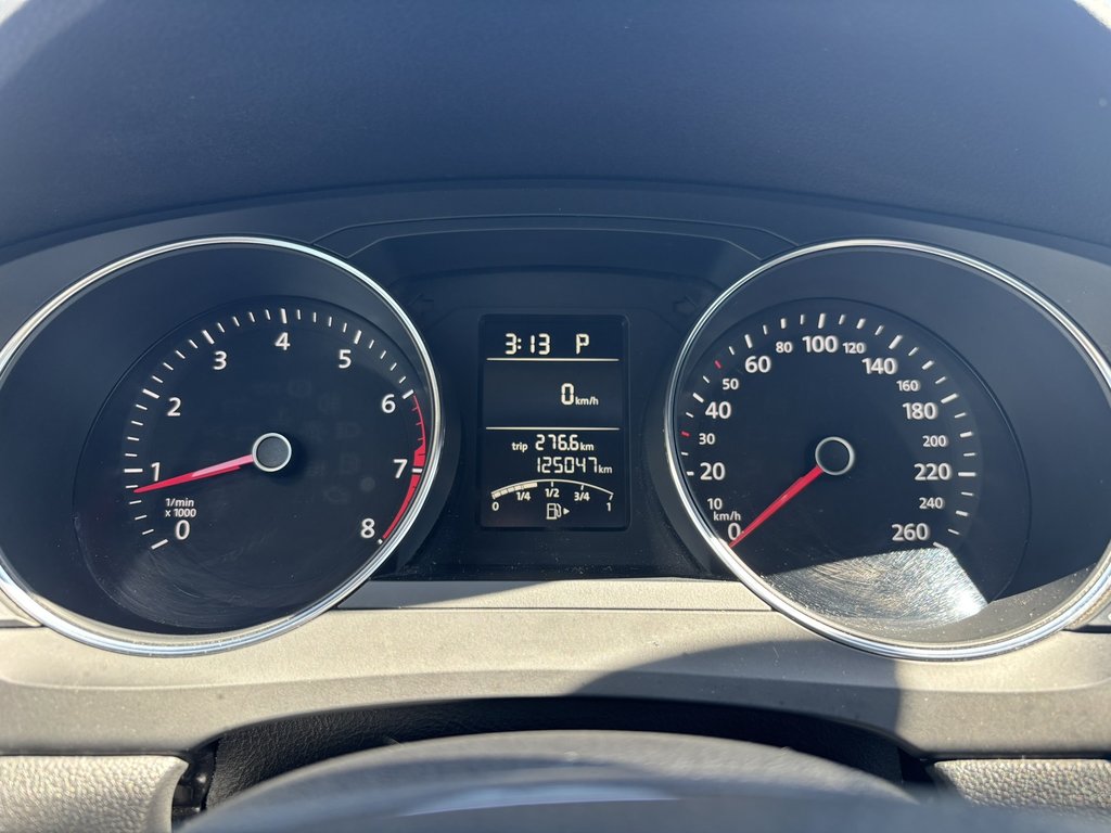2016 Volkswagen Jetta Sedan 4dr Auto 1.8T Sport PZEV in Saint-Georges, Quebec - 10 - w1024h768px
