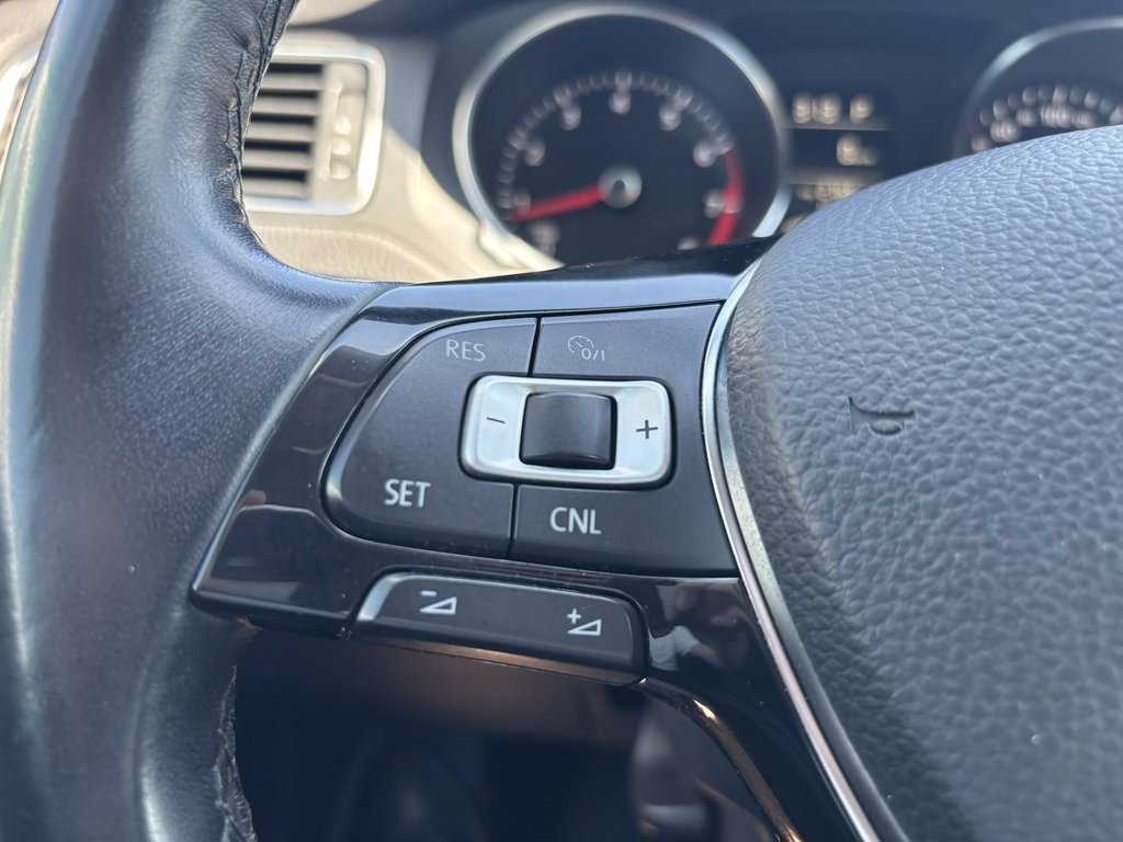 2016 Volkswagen Jetta Sedan 4dr Auto 1.8T Sport PZEV in Saint-Georges, Quebec - 11 - w1024h768px