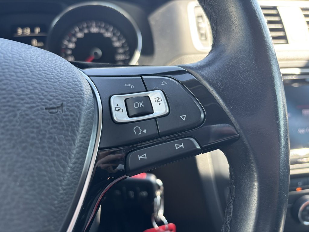 2016 Volkswagen Jetta Sedan 4dr Auto 1.8T Sport PZEV in Saint-Georges, Quebec - 12 - w1024h768px
