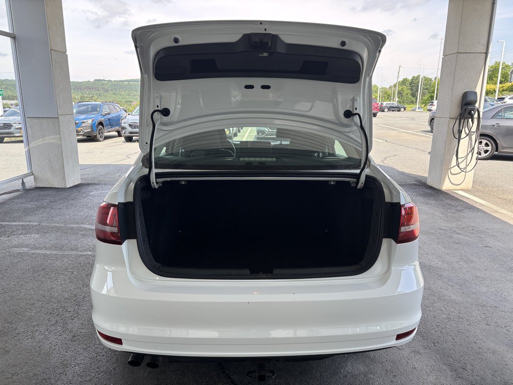 Volkswagen Jetta Sedan 4dr 1.4 TSI Auto Trendline+ 2017 à Saint-Georges, Québec - 20 - w1024h768px