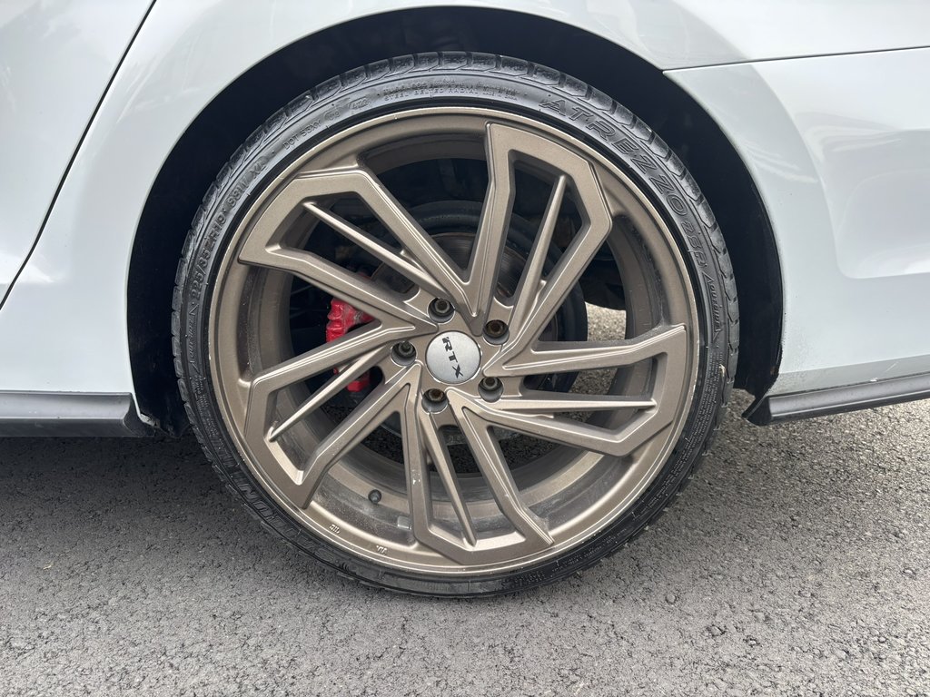 Volkswagen Jetta Sedan 4dr 2.0 TSI Man GLI Autobahn 2017 à Saint-Georges, Québec - 8 - w1024h768px