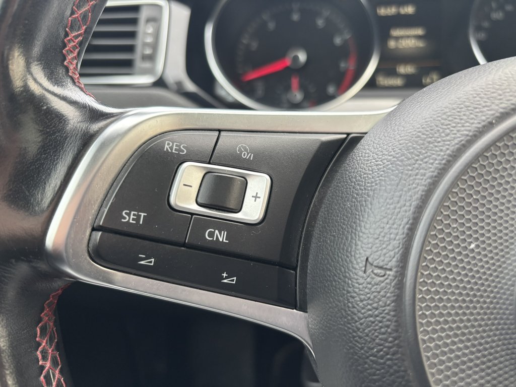 Volkswagen Jetta Sedan 4dr 2.0 TSI Man GLI Autobahn 2017 à Saint-Georges, Québec - 13 - w1024h768px