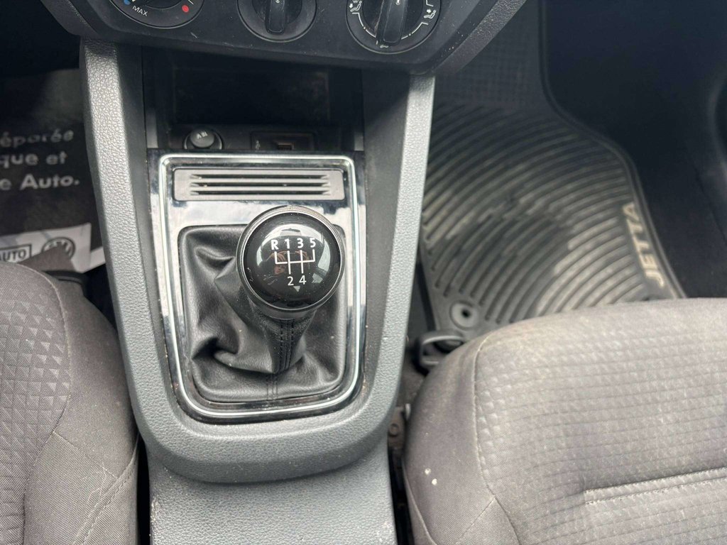 2016 Volkswagen Jetta Trendline in Saint-Georges, Quebec - 12 - w1024h768px