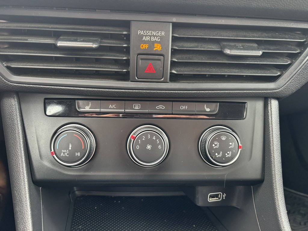 Volkswagen Jetta Comfortline Manual 2019 à Saint-Georges, Québec - 16 - w1024h768px