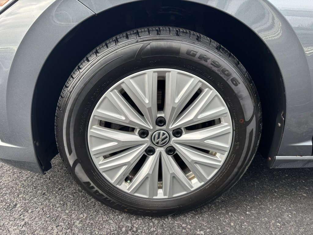 Volkswagen Jetta Comfortline Manual 2019 à Saint-Georges, Québec - 8 - w1024h768px