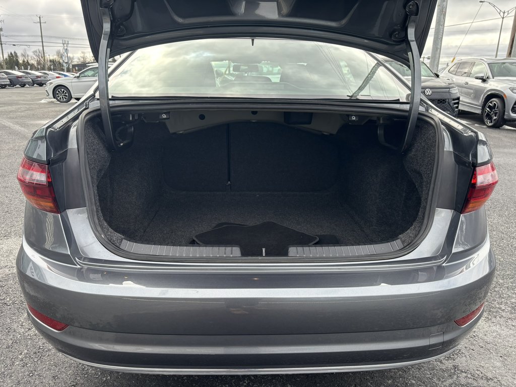 Volkswagen Jetta Comfortline Manual 2019 à Saint-Georges, Québec - 6 - w1024h768px