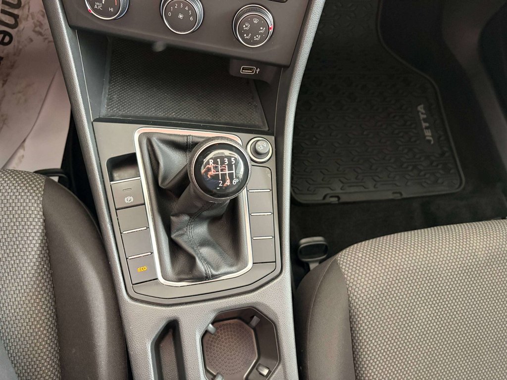 2019 Volkswagen Jetta Comfortline in Saint-Georges, Quebec - 12 - w1024h768px
