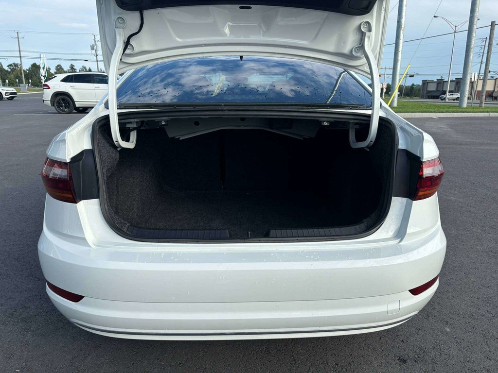 2019 Volkswagen Jetta Highline in Saint-Georges, Quebec - 6 - w1024h768px