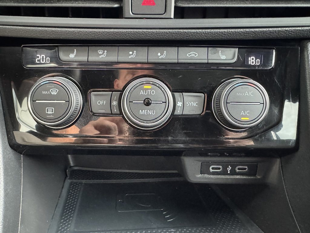 Volkswagen Jetta Comfortline Auto 2022 à Saint-Georges, Québec - 12 - w1024h768px