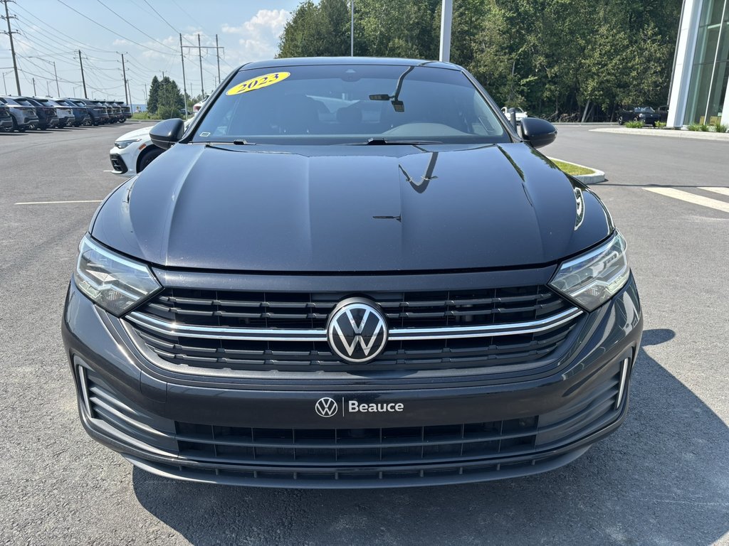 Volkswagen Jetta Comfortline Auto 2023 à Saint-Georges, Québec - 3 - w1024h768px