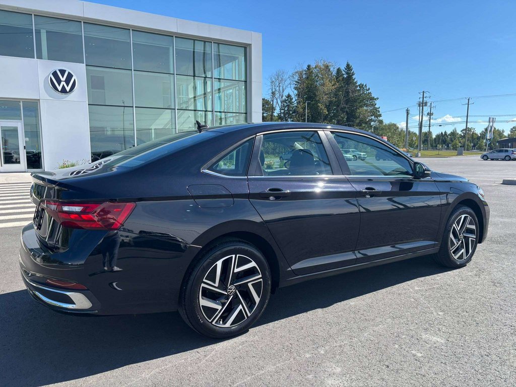 2023 Volkswagen Jetta Highline in Saint-Georges, Quebec - 8 - w1024h768px