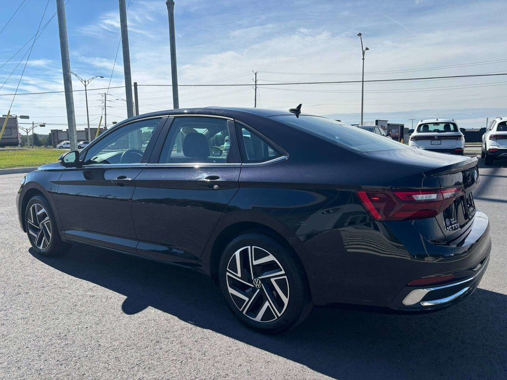 2023 Volkswagen Jetta Highline in Saint-Georges, Quebec - 5 - w1024h768px