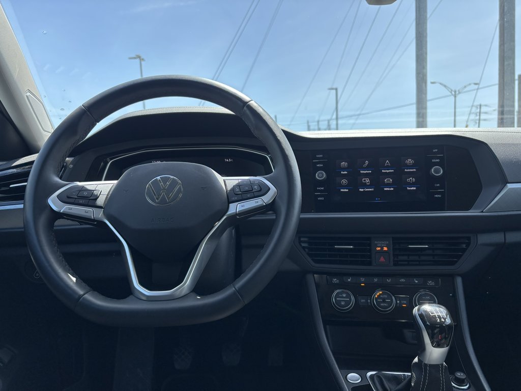 2024 Volkswagen Jetta Comfortline Manual in Saint-Georges, Quebec - 7 - w1024h768px