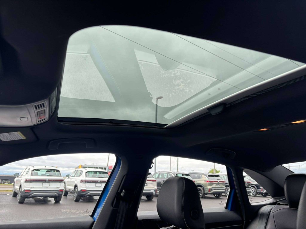 2024 Volkswagen Jetta Comfortline Groupe Sport in Saint-Georges, Quebec - 12 - w1024h768px