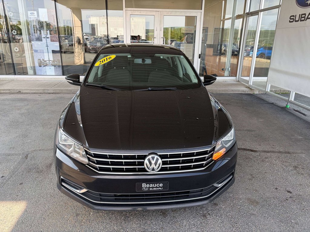 2016 Volkswagen Passat Trendline in Saint-Georges, Quebec - 8 - w1024h768px