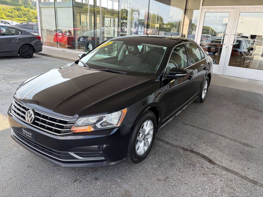 2016 Volkswagen Passat Trendline in Saint-Georges, Quebec - 7 - w1024h768px