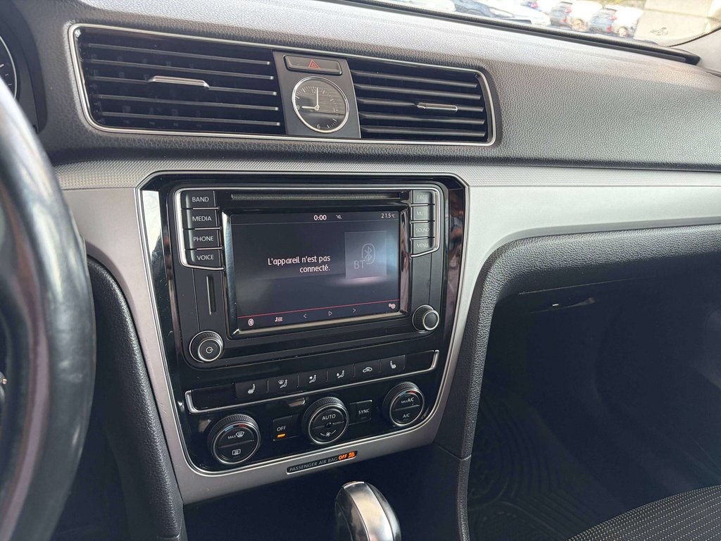 2016 Volkswagen Passat Trendline in Saint-Georges, Quebec - 13 - w1024h768px