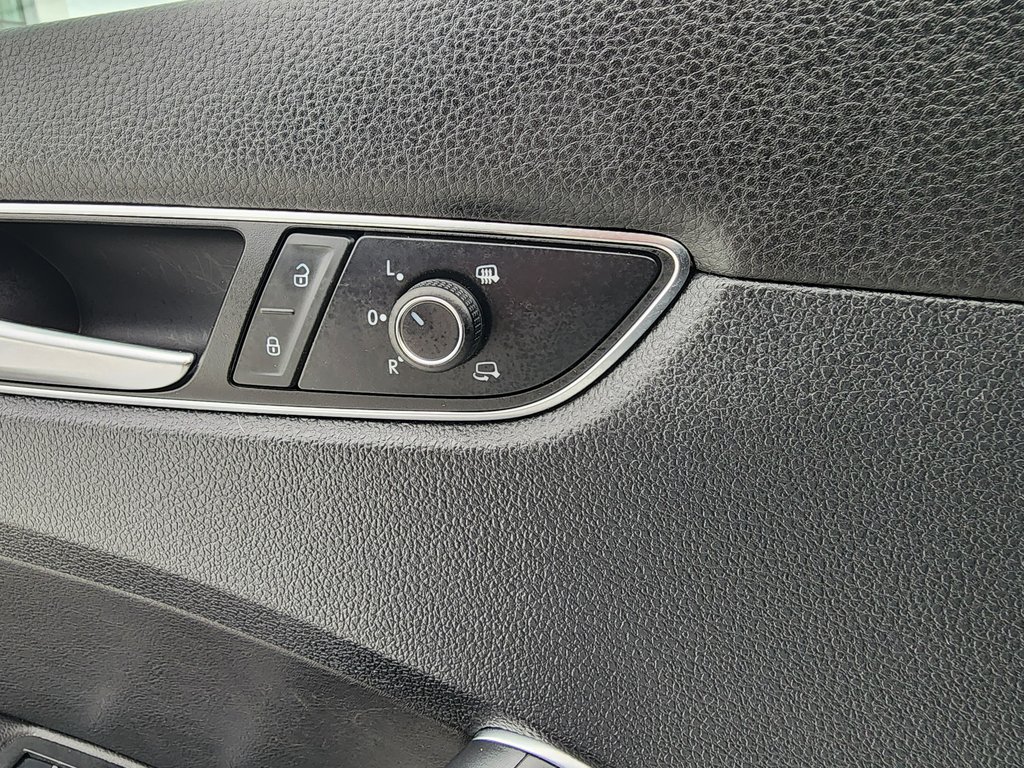 2017 Volkswagen Passat 4dr Sdn 1.8 TSI Auto Highline in Saint-Georges, Quebec - 9 - w1024h768px