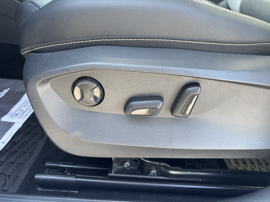 Volkswagen Taos Highline 4MOTION 2022 à Saint-Georges, Québec - 10 - w1024h768px