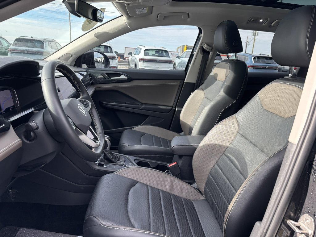 2022 Volkswagen Taos Highline 4MOTION in Saint-Georges, Quebec - 11 - w1024h768px