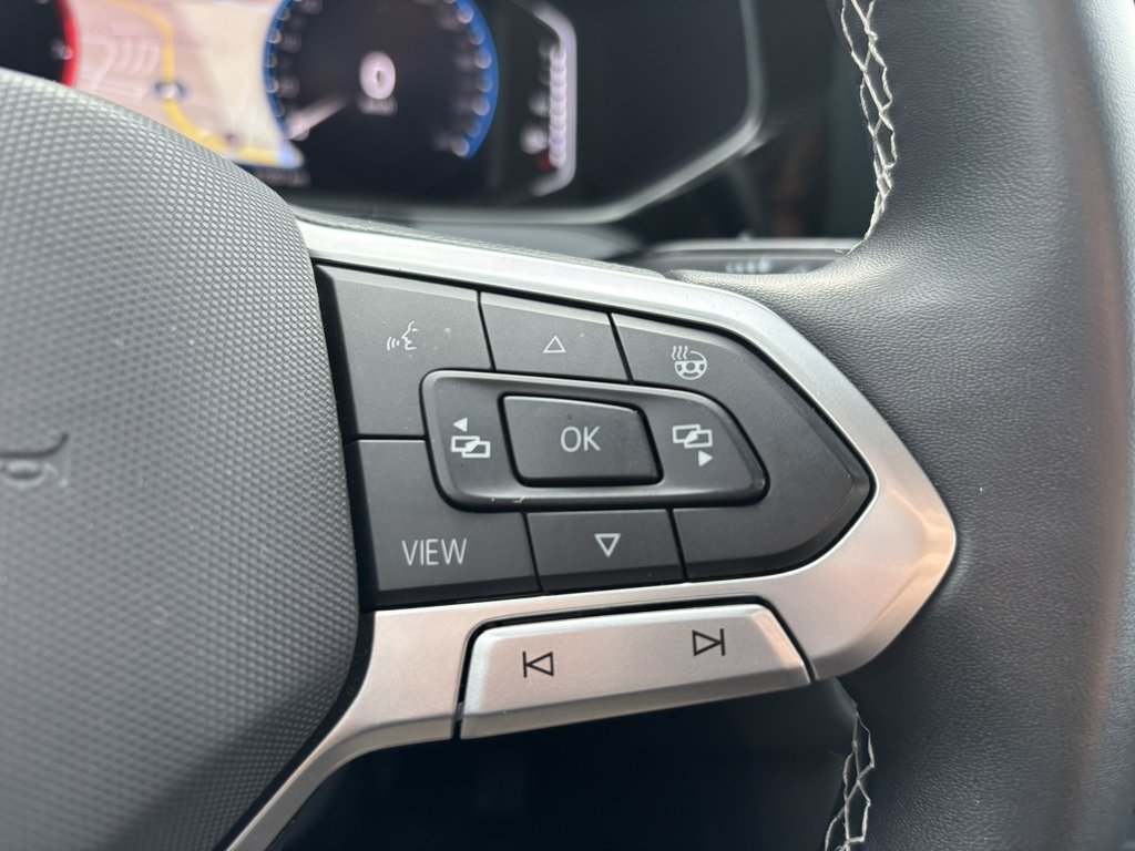 2022 Volkswagen Taos Highline 4MOTION in Saint-Georges, Quebec - 17 - w1024h768px
