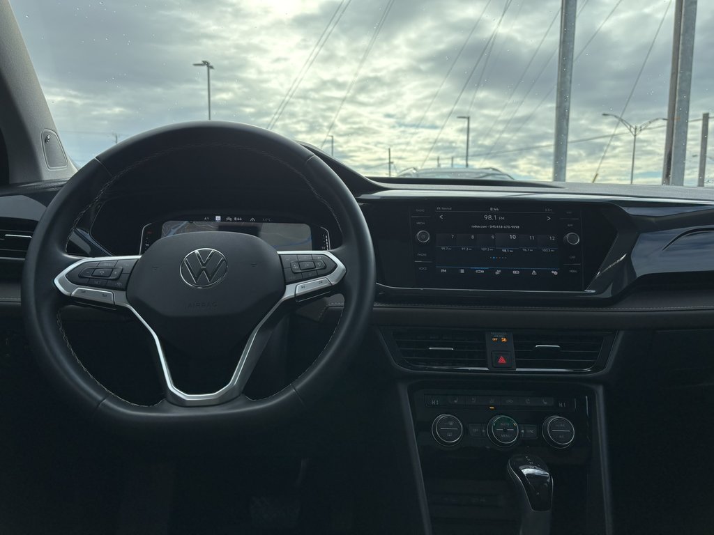 2022 Volkswagen Taos Highline 4MOTION in Saint-Georges, Quebec - 13 - w1024h768px