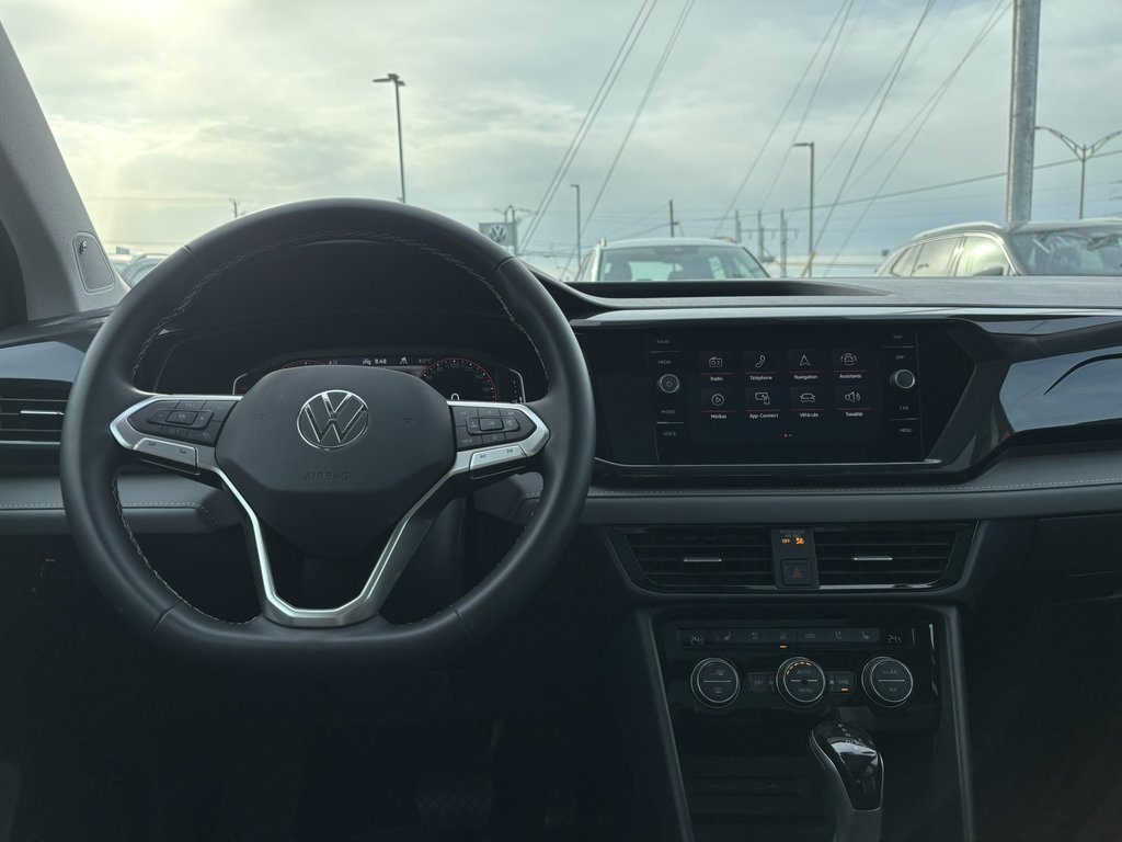 2022 Volkswagen Taos Highline 4MOTION in Saint-Georges, Quebec - 15 - w1024h768px