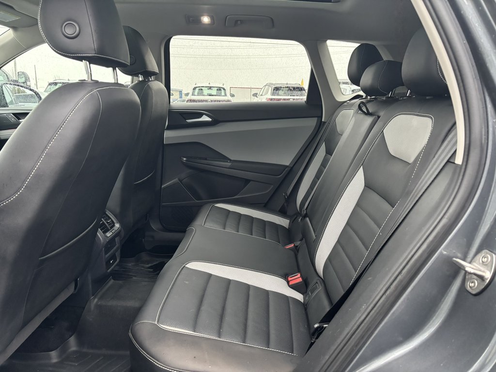 2022 Volkswagen Taos Highline 4MOTION in Saint-Georges, Quebec - 9 - w1024h768px