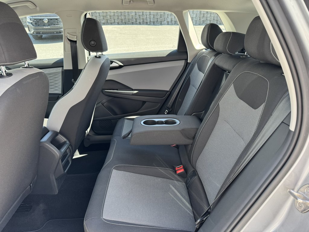 Volkswagen Taos Trendline 4MOTION 2023 à Saint-Georges, Québec - 9 - w1024h768px