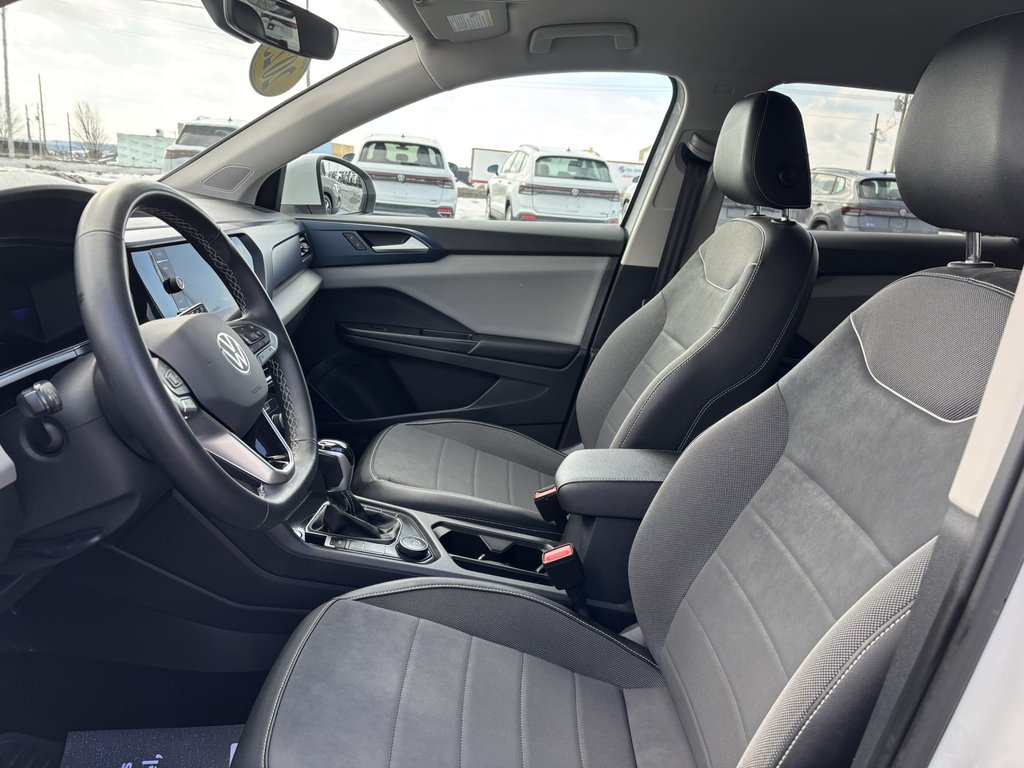 2023 Volkswagen Taos Comfortline 4MOTION -Ltd Avail- in Saint-Georges, Quebec - 12 - w1024h768px