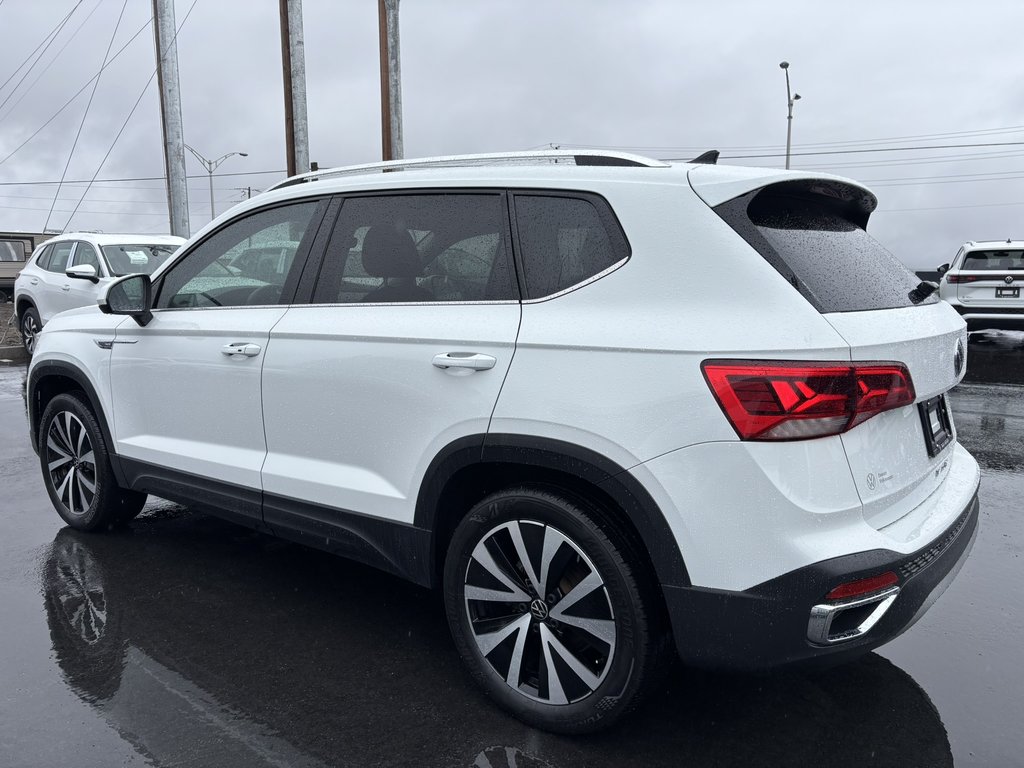 2023 Volkswagen Taos Comfortline 4MOTION -Ltd Avail- in Saint-Georges, Quebec - 5 - w1024h768px