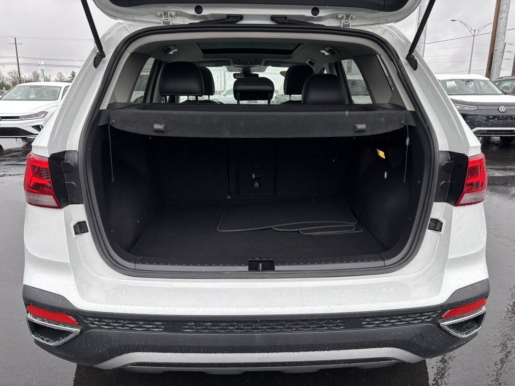 2023 Volkswagen Taos Comfortline 4MOTION -Ltd Avail- in Saint-Georges, Quebec - 7 - w1024h768px