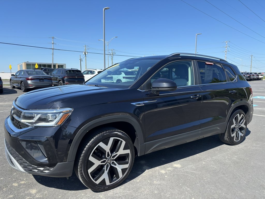2023 Volkswagen Taos Highline 4MOTION in Saint-Georges, Quebec - 4 - w1024h768px