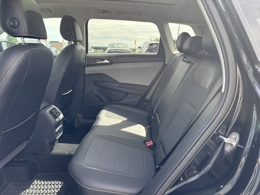 2023 Volkswagen Taos Comfortline 4MOTION in Saint-Georges, Quebec - 9 - w1024h768px